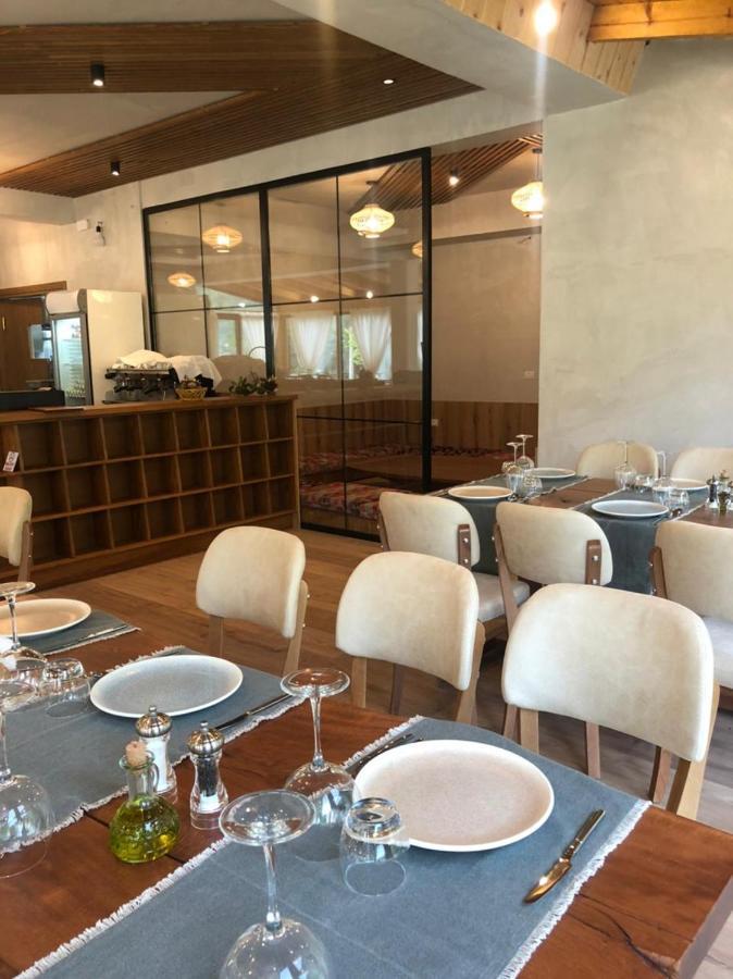 Hotel Restaurant Alpet เธทธ์ ภายนอก รูปภาพ