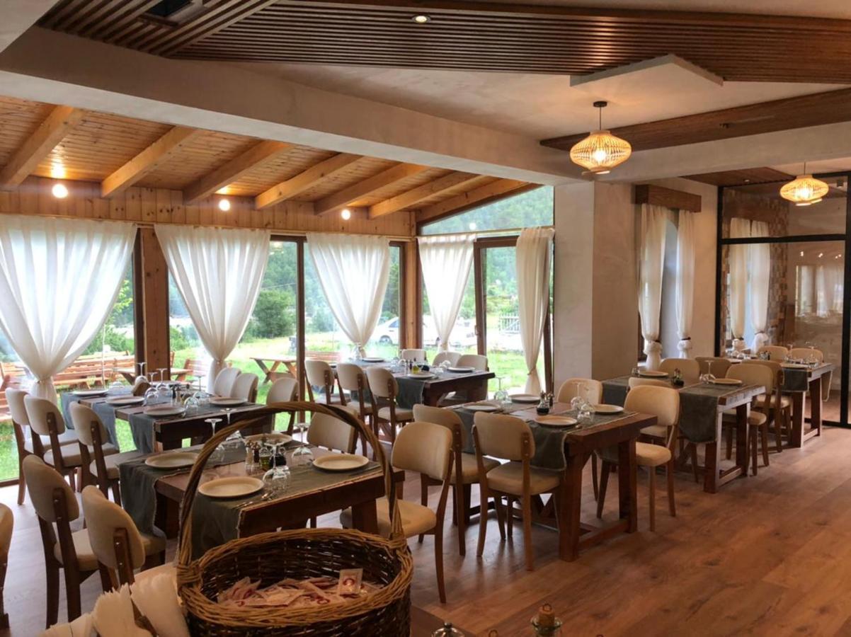 Hotel Restaurant Alpet เธทธ์ ภายนอก รูปภาพ