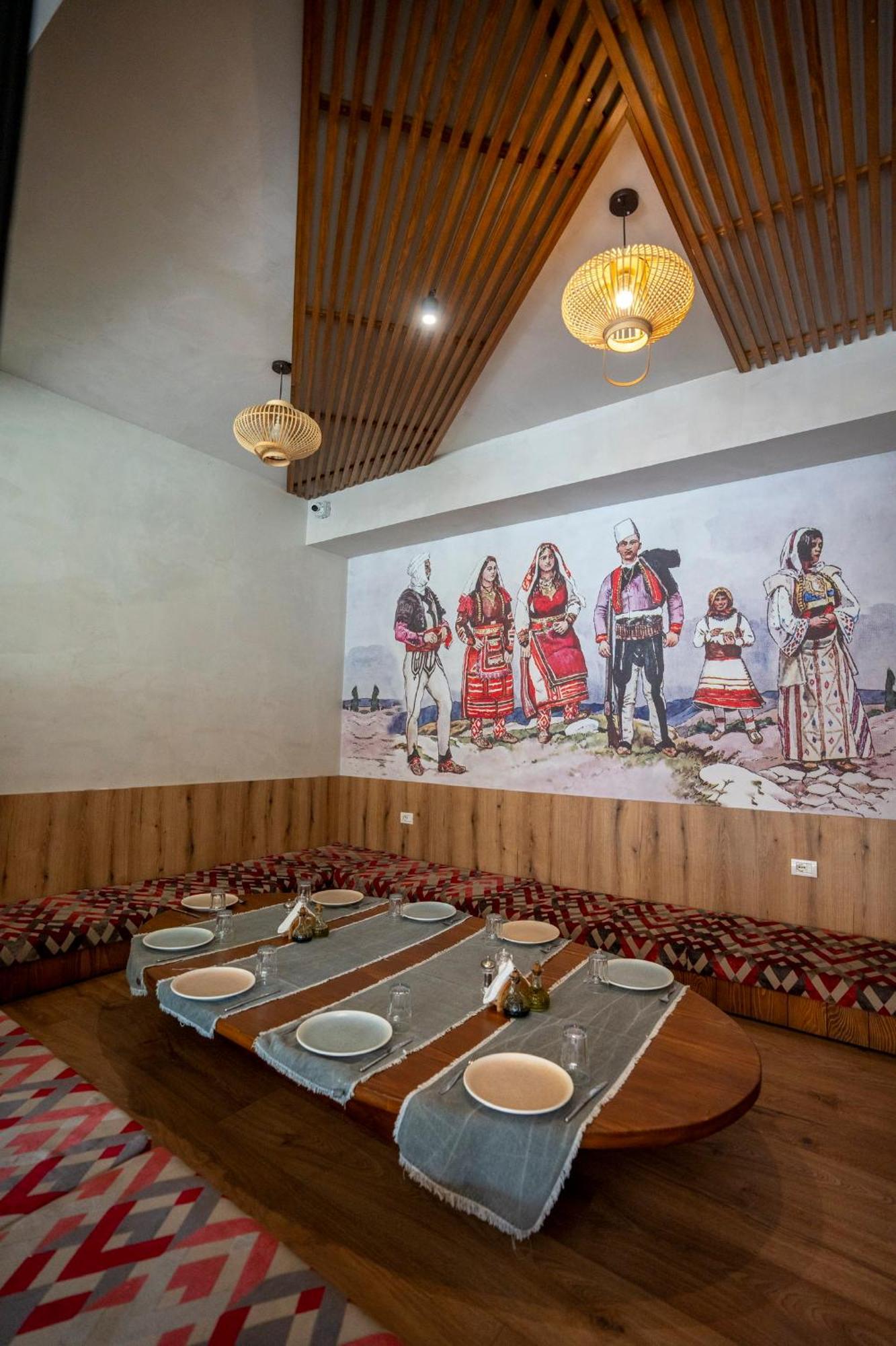 Hotel Restaurant Alpet เธทธ์ ภายนอก รูปภาพ